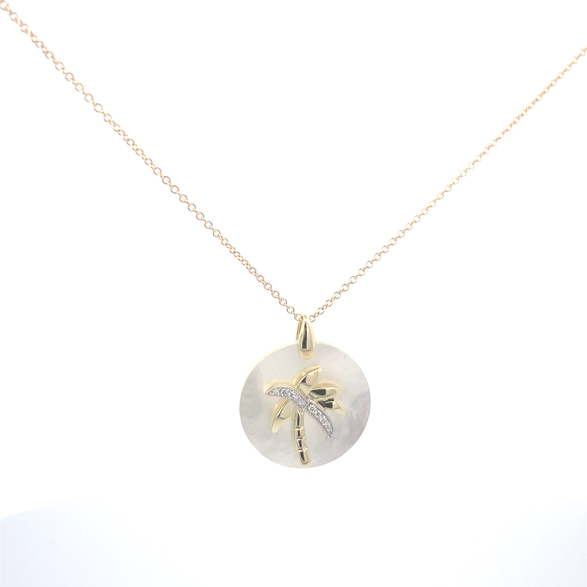 Mother of Pearl Amulette Pendant | Zeghani | Luby 