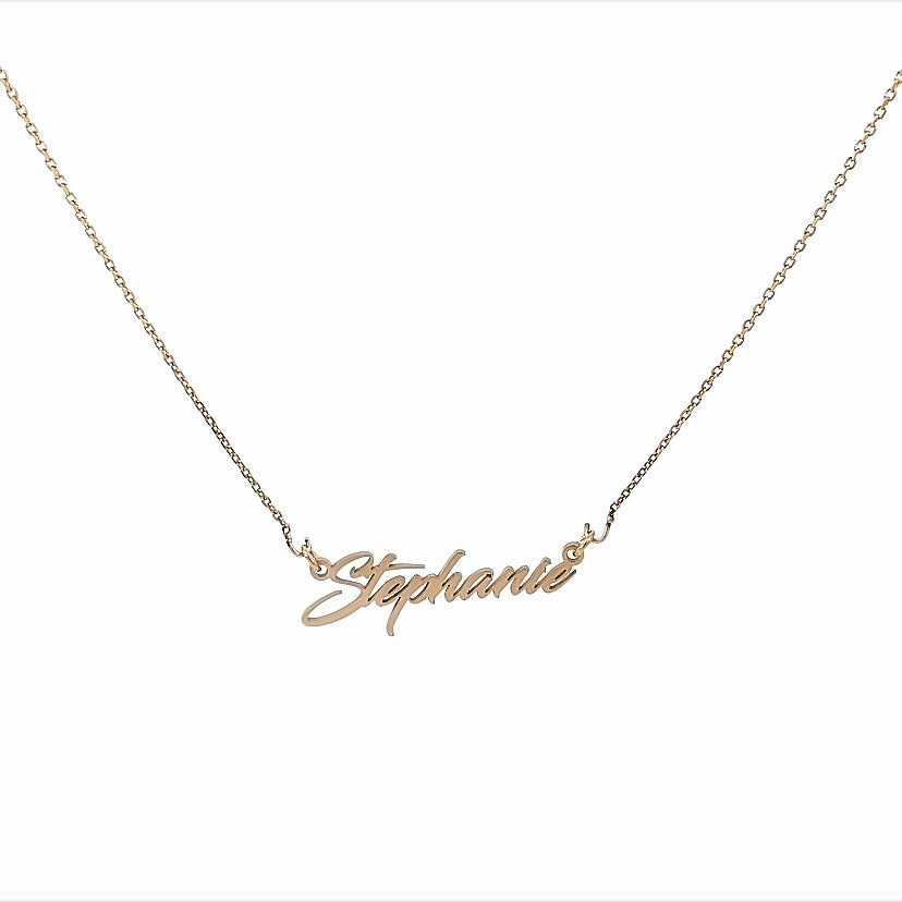 14K Gold Personalized Name BW Cursive | Luby Gold Collection | Luby 