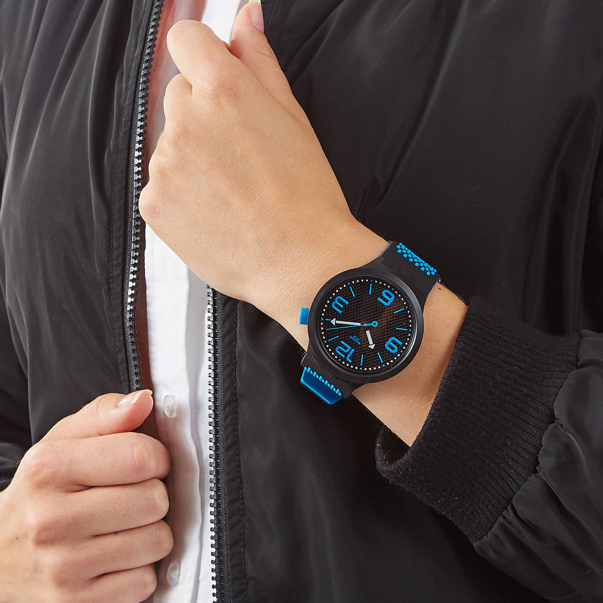 BB Blue | Swatch | Luby 