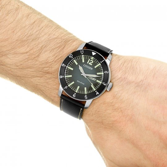 Vintage Brycen (Black/Blue) | Citizen | Luby 