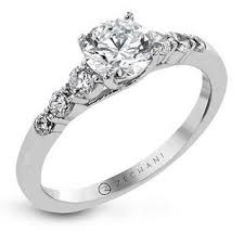 Zeghani White Gold Round Cut Classic Beauty Engagement Ring | Zeghani | Luby 