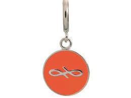 Dije de moneda sin fin de coral (plata/naranja)