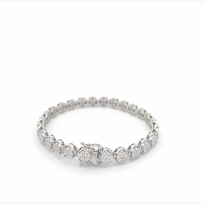 18K White Gold Diamond Tennis Bracelet: A Timeless Classic