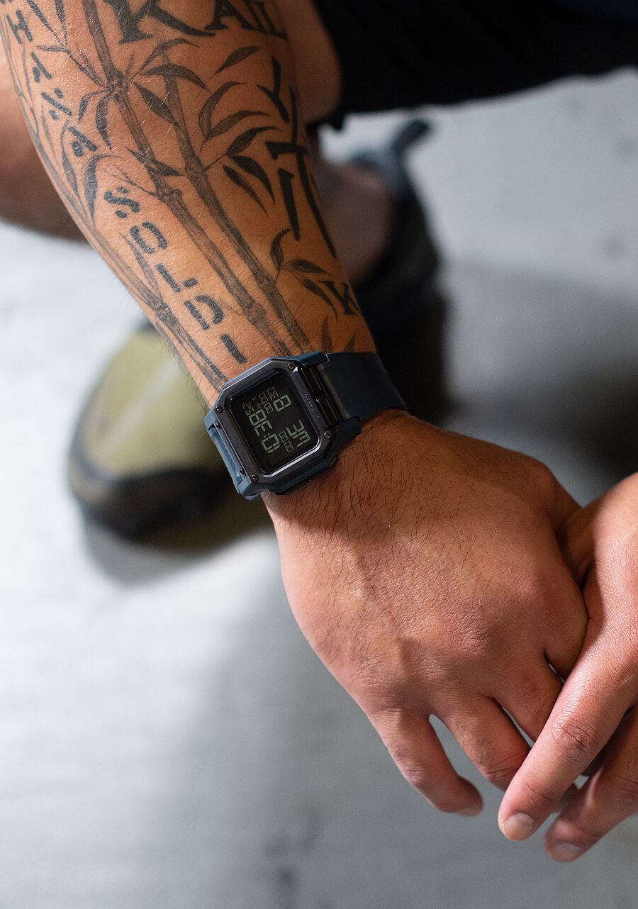 REGULUS DARK SLATE | Nixon | Luby 