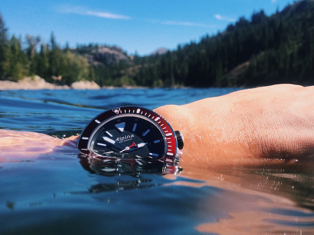 Seatrong Diver 300 Automatic (Black-Red) | Alpina | Luby 