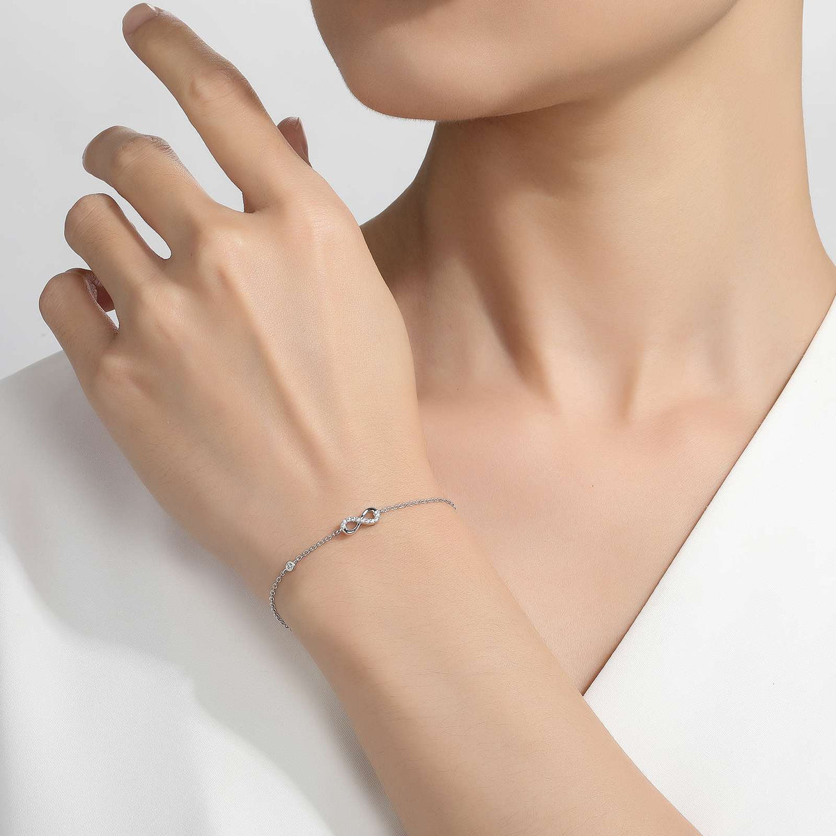 Adjustable Infinity Bracelet | Lafonn | Luby 