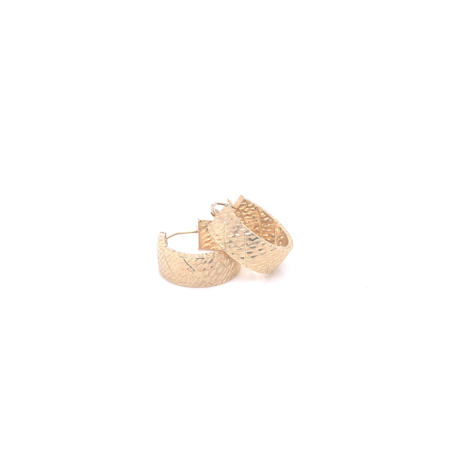 Chunky Diamond Cut 14k Gold Hoop Earrings | Luby Gold Collection | Luby 