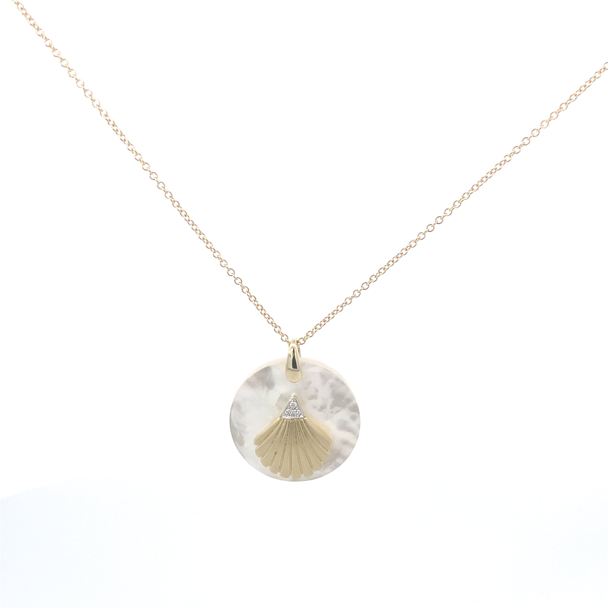 Mother of Pearl Amulette Pendant | Zeghani | Luby 