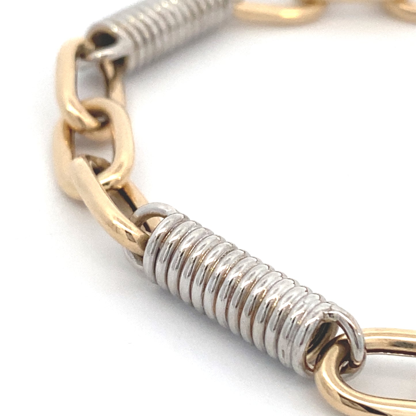 14K Gold 2/T Link Barrel Bracelet | Luby Gold Collection | Luby 