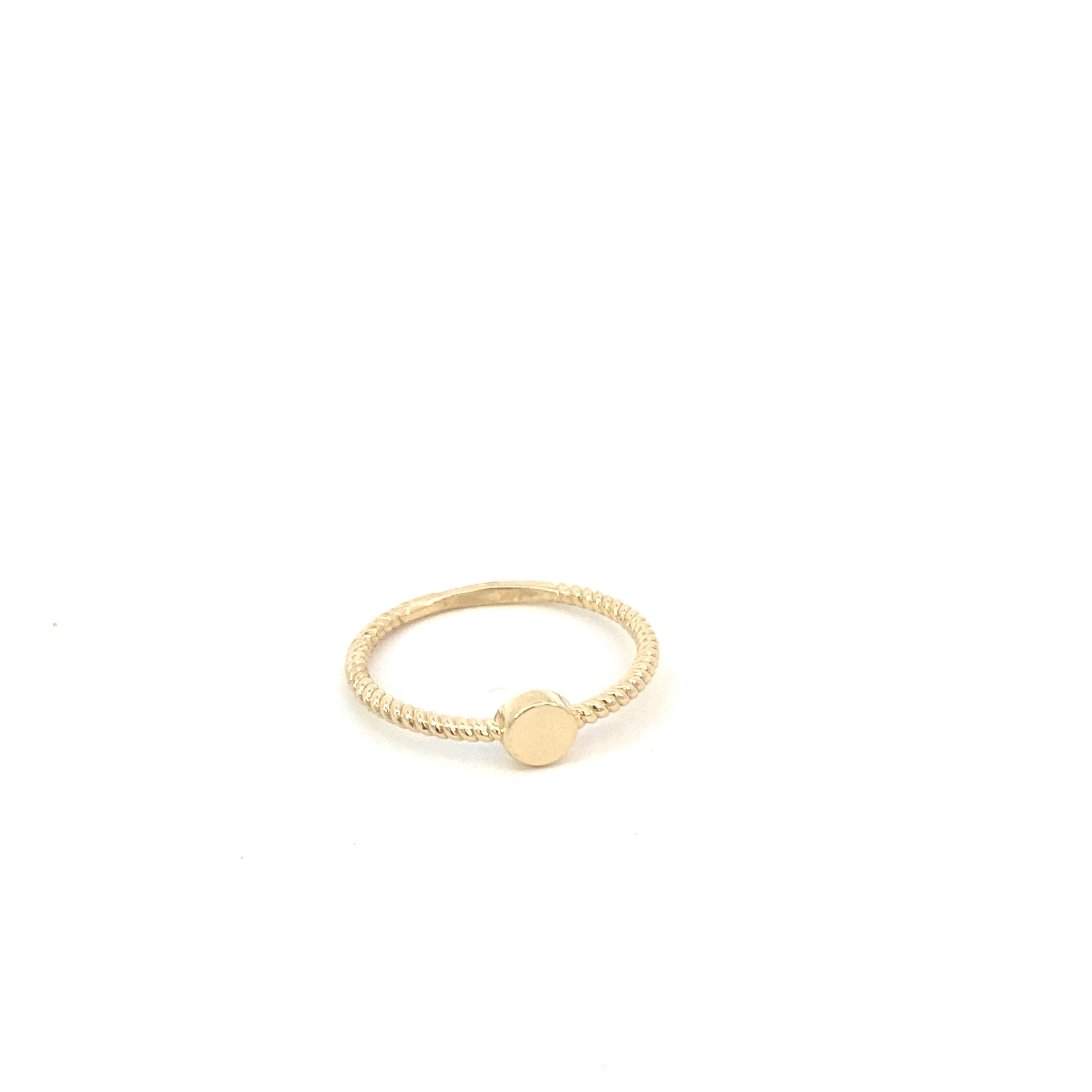 14K Gold Twist Ring with Circle Shape | Luby Gold Collection | Luby 