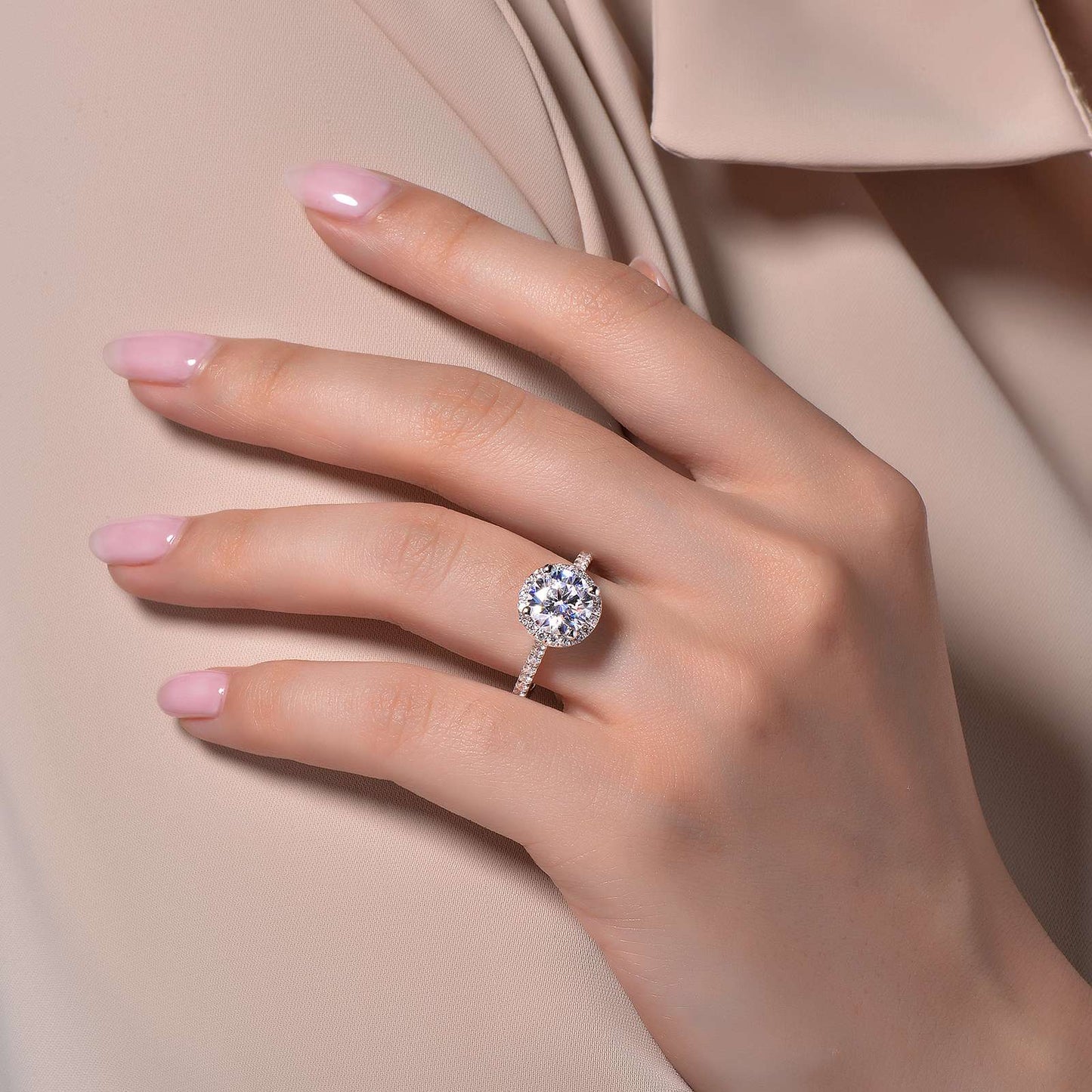 Circular Halo Engagement Ring | Lafonn | Luby 