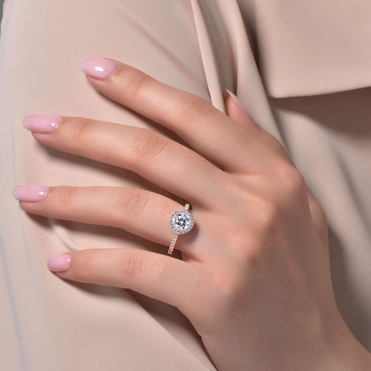 Circular Halo Engagement Ring | Lafonn | Luby 