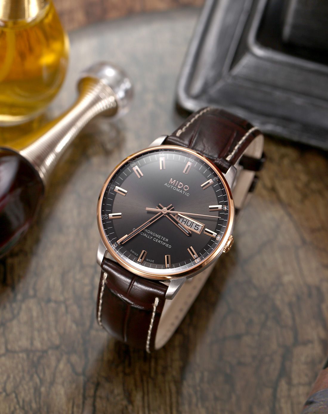 Commander II Automatic Chronometer M021.431.26.061.00 | Mido | Luby 