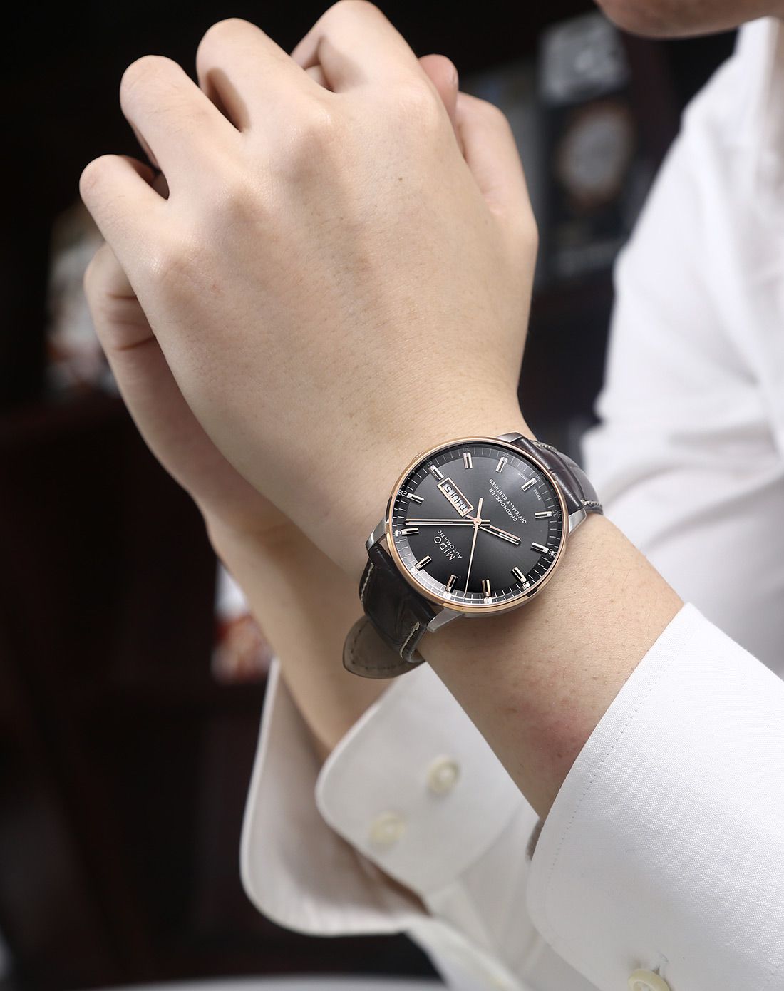 Commander II Automatic Chronometer M021.431.26.061.00 | Mido | Luby 