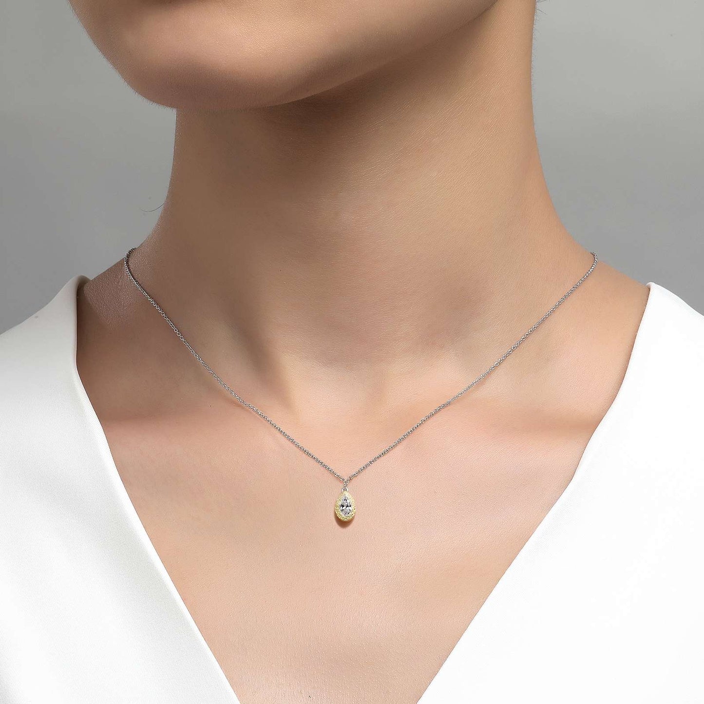 Solitaire Pear-Shaped Necklace (Gold) | Lafonn | Luby 