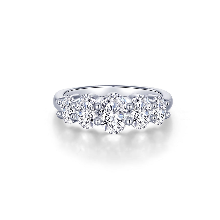 Anillo ovalado de cinco piedras
