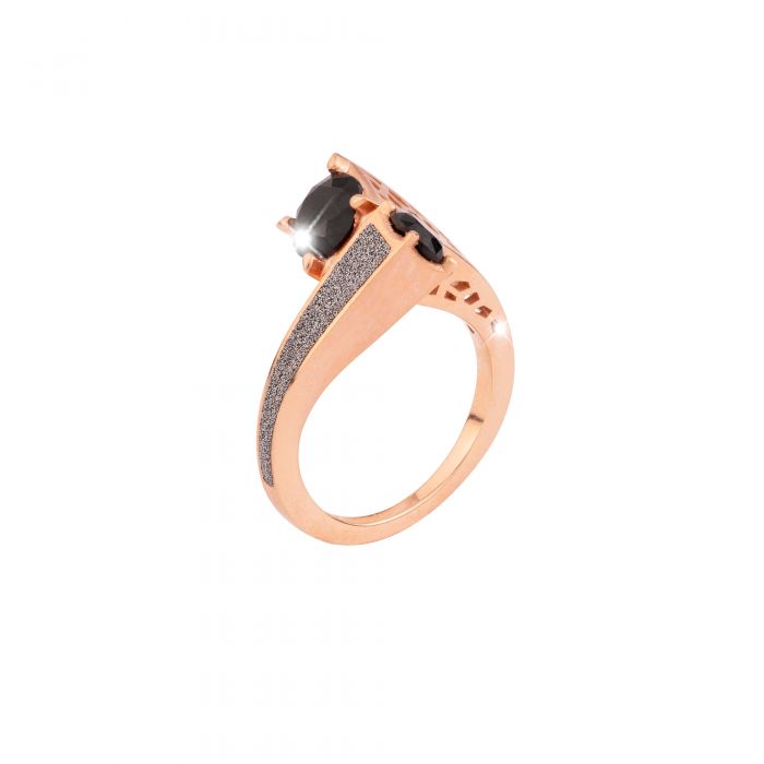 Jolie Contrarie Ring in Silver Cross Model with Small Black Stone