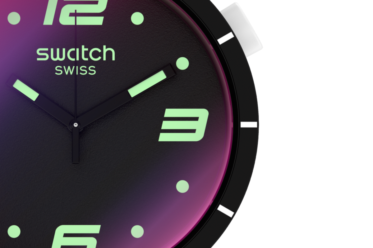 Futuristic Black | Swatch | Luby 