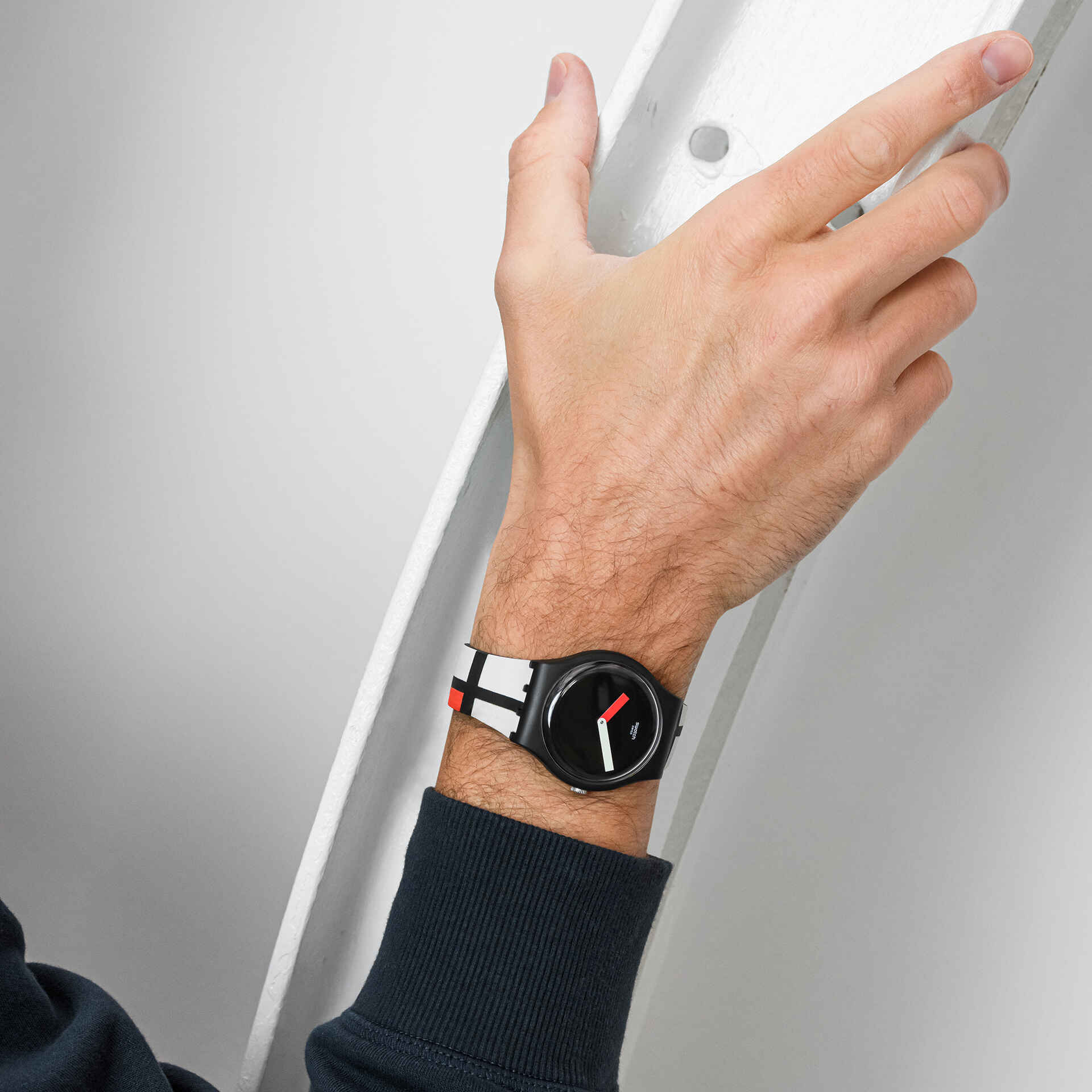 Red, Blue and White, by Piet Mondrian | Swatch | Luby 