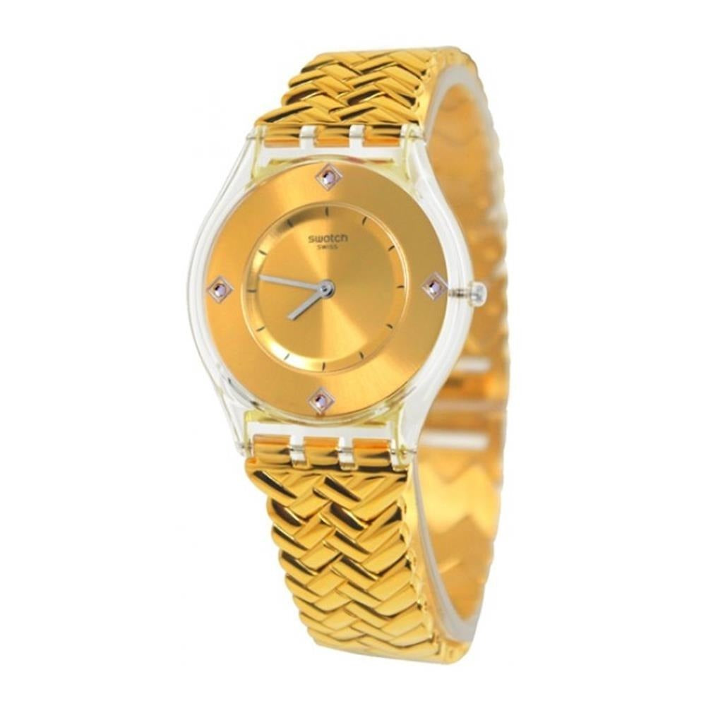 Golden Street | Swatch | Luby 
