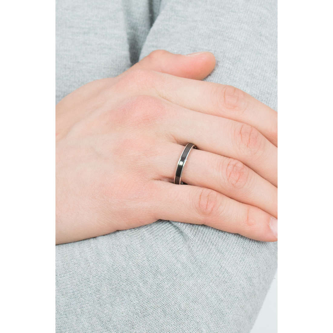 Shiny Flat Black Bullet Ring | Brosway Italia | Luby 