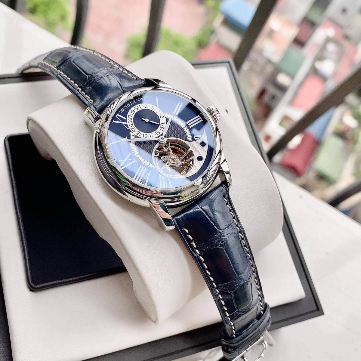 Heartbeat Manufacture (Blue) | Frederique Constant | Luby 