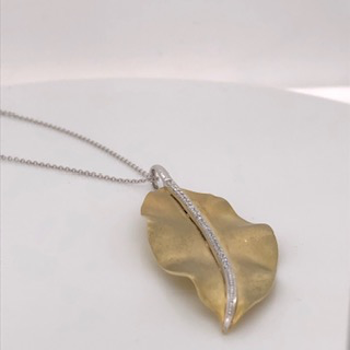 LEAF GOLD NECKLACE | Simon G | Luby 