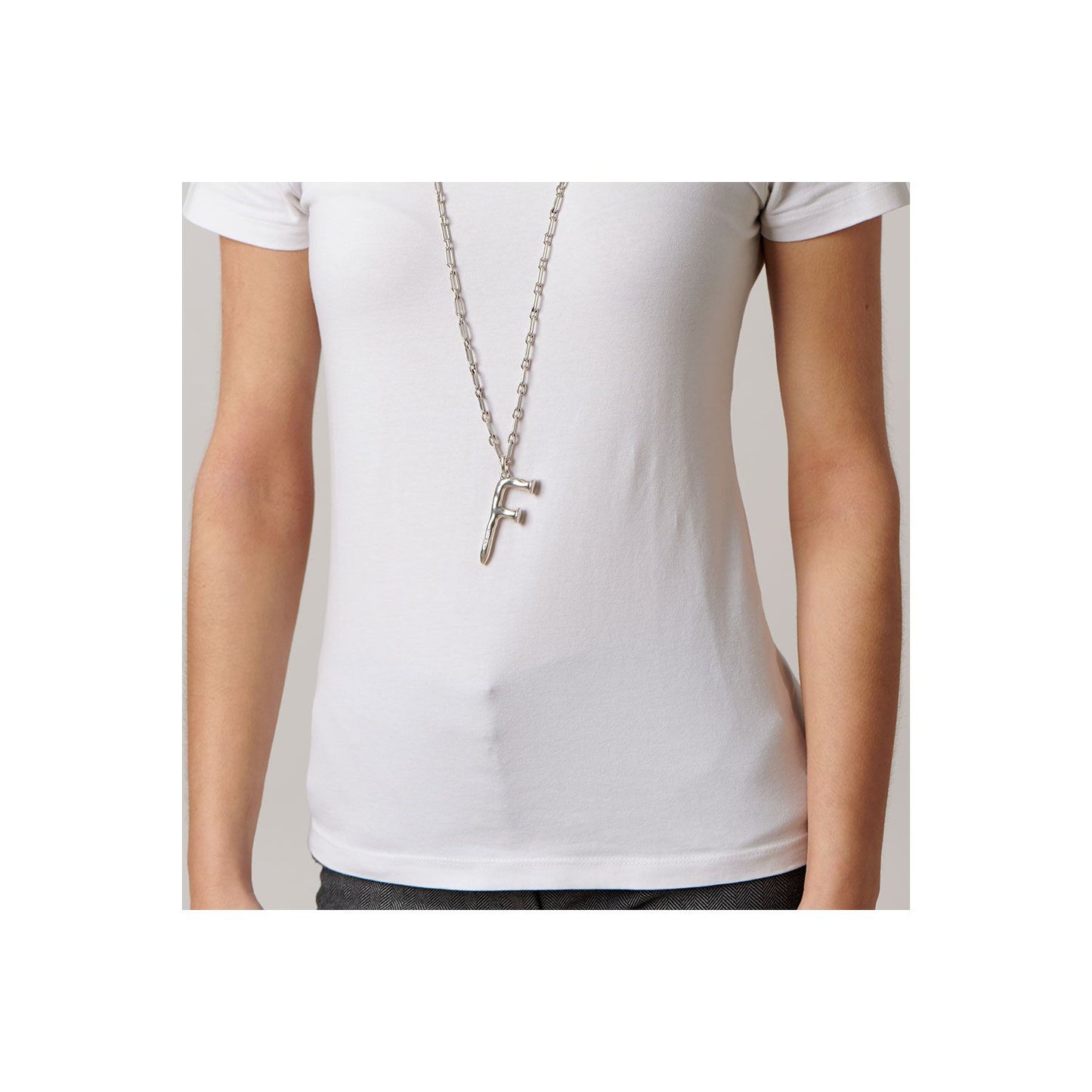 DAME UNA F | Uno de 50 | Luby 