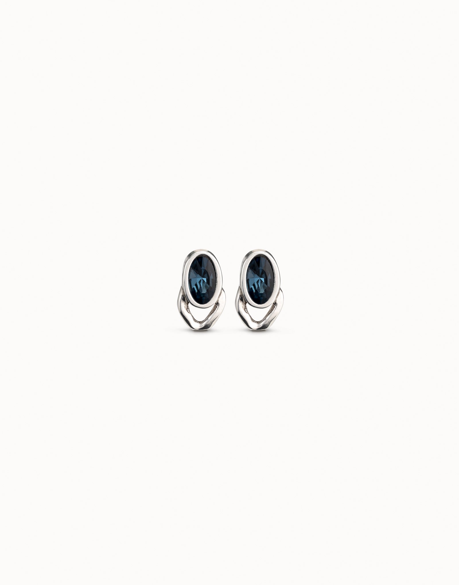 PENDIENTES THE QUEEN | Uno de 50 | Luby 
