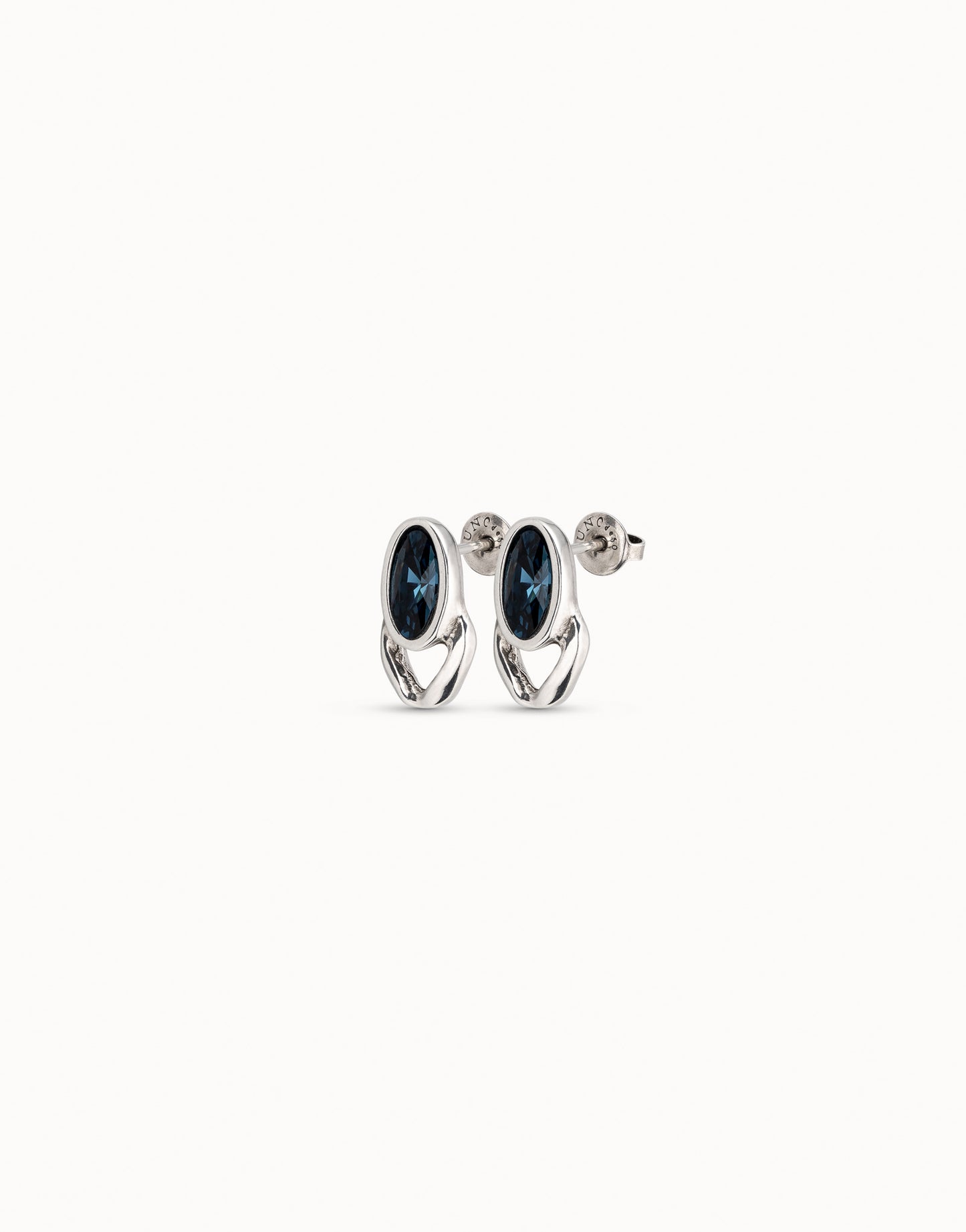 PENDIENTES THE QUEEN | Uno de 50 | Luby 