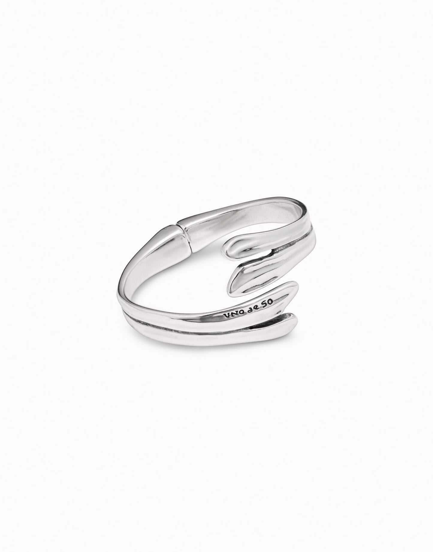 PULSERA LEAF-ME-ALONE | Uno de 50 | Luby 