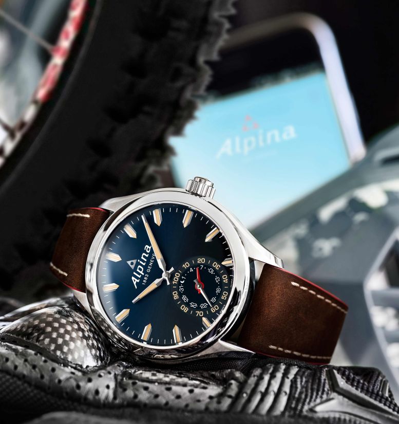 Horological Smartwatch (Blue) | Alpina | Luby 